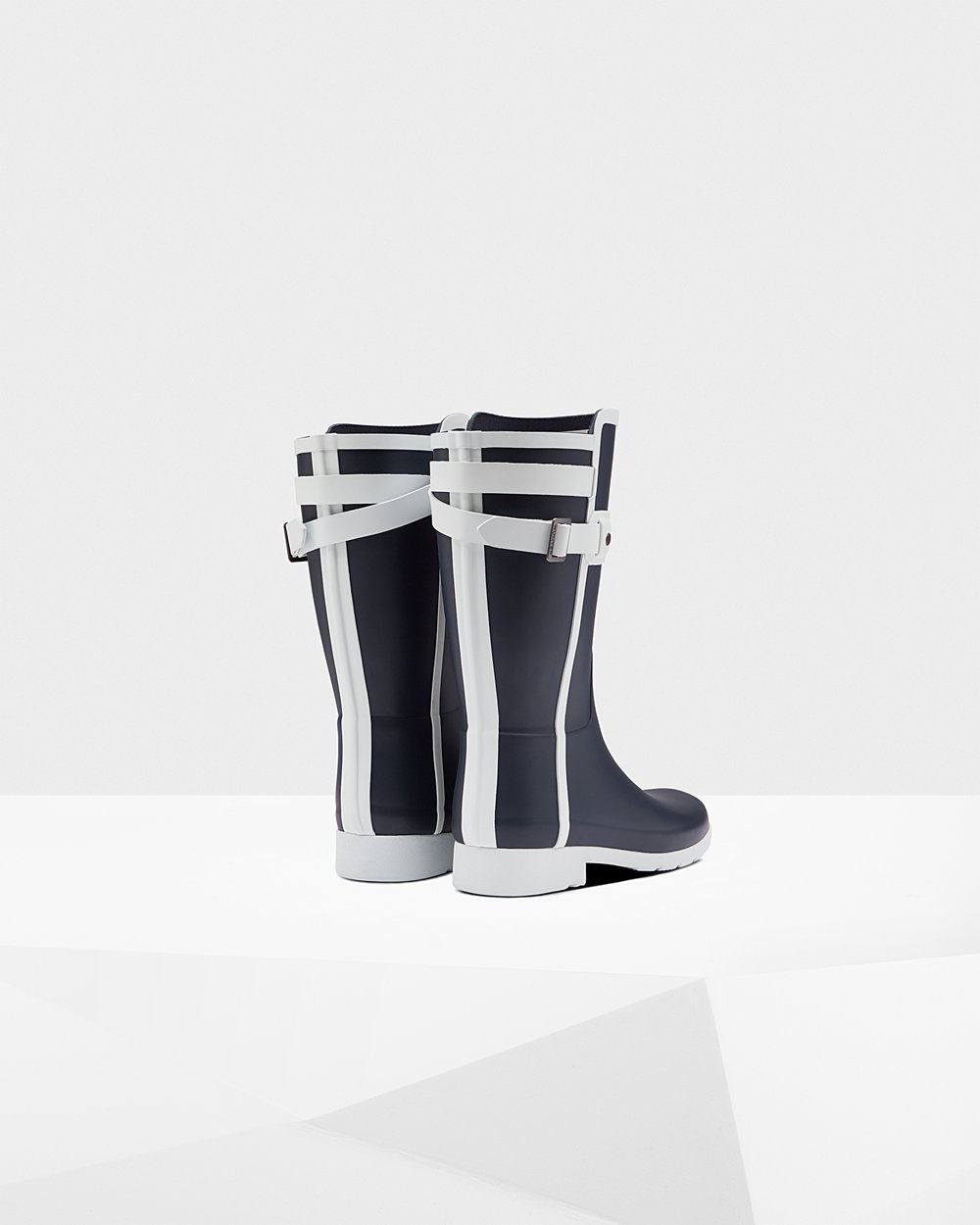 Women Hunter Refined Slim Fit Contrast | Short Rain Boots Navy/White | NZ-53976-JOCE